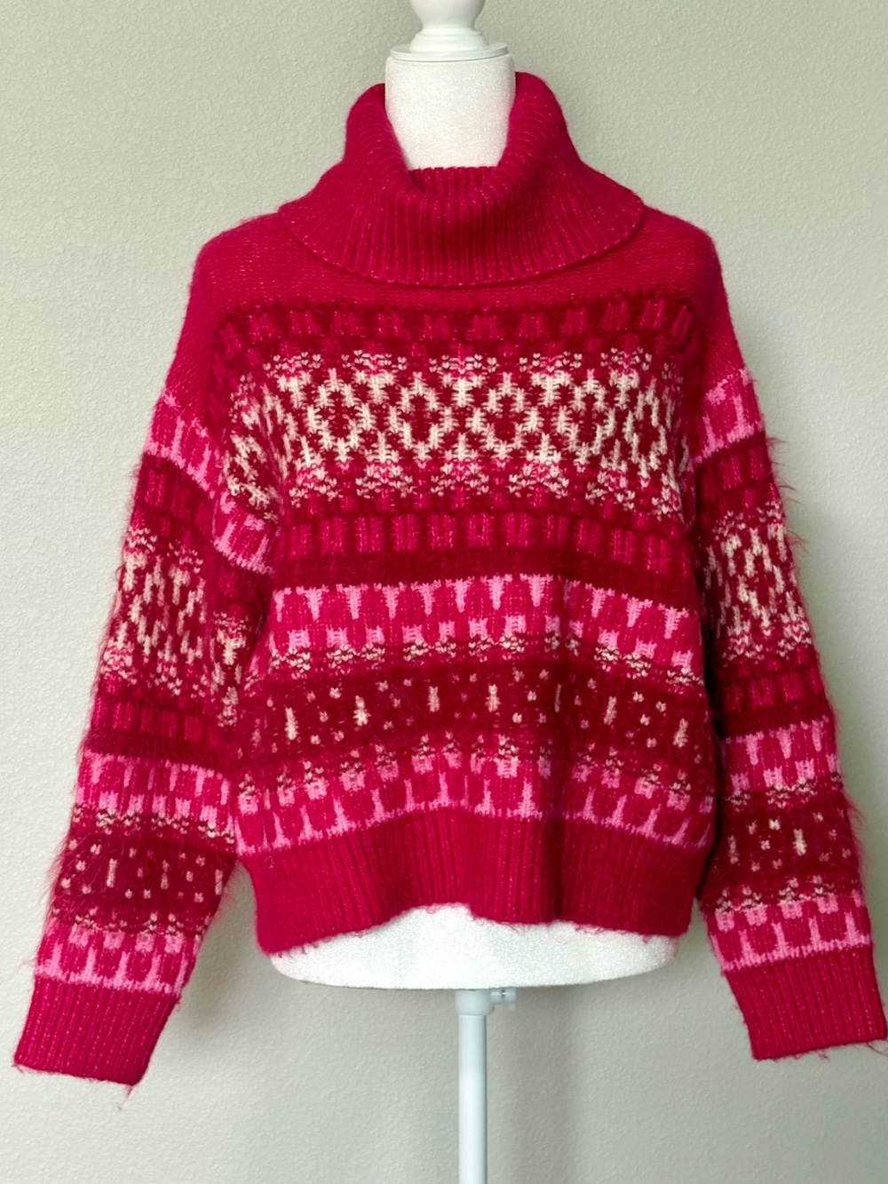Universal Thread Red and Pink Fair Isle Cowl Turtleneck Sweater
